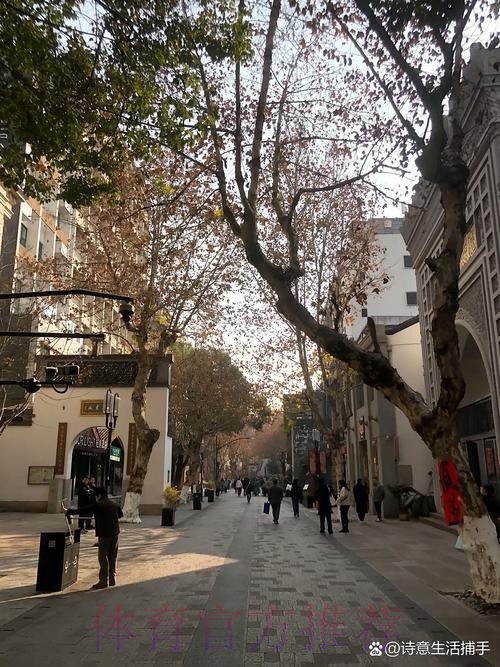 记者：今夏如果有机会的话 巴黎会追逐罗德里戈